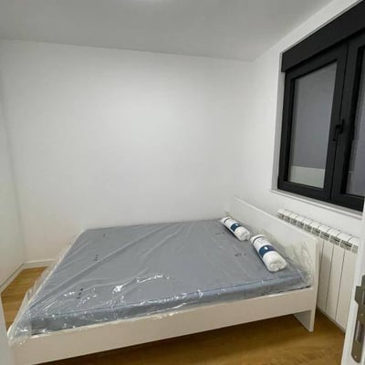 Аренда новой 2-комнатной квартиры, 40 м², центр, Белград, Сербия